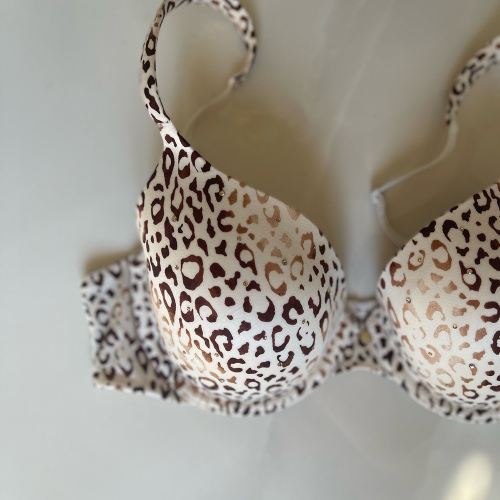 Victoria Secret Leopard & Rhinestone Bra - Picture 2 of 5